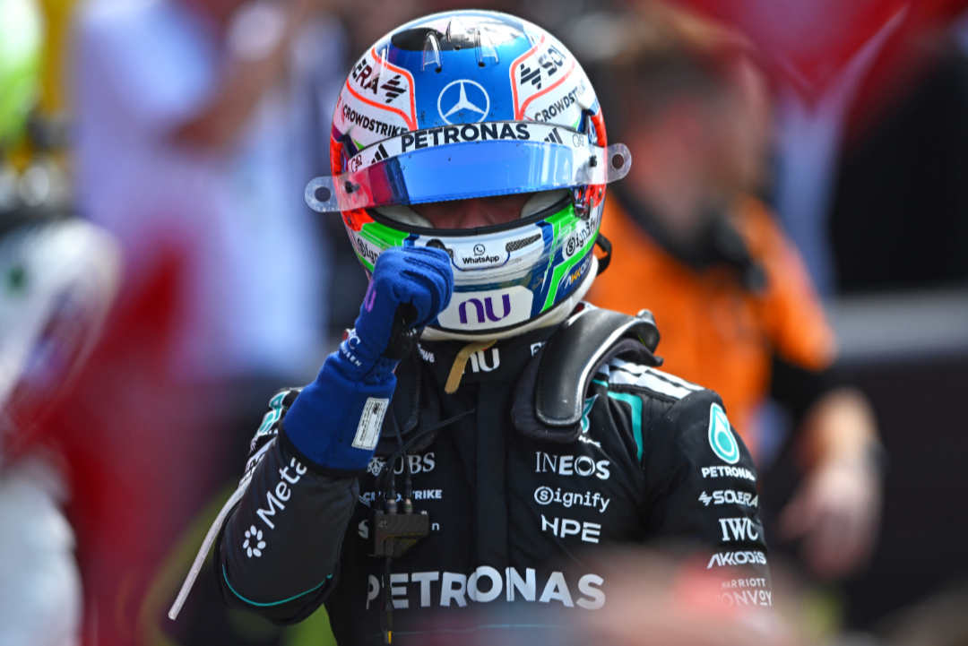 Antonelli décroche la pole à Silverstone devant Leclerc et Hamilton