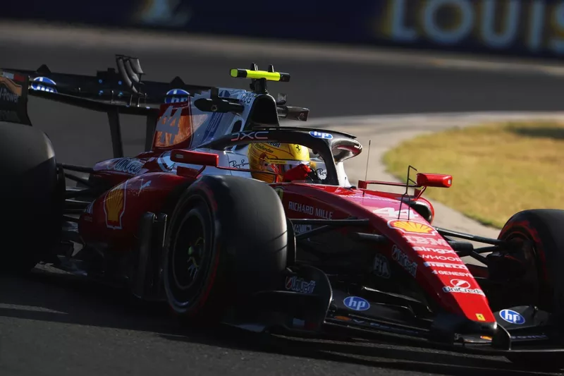 Hamilton en tête des EL2 en Hongrie, Ferrari frappe fort dès le vendredi